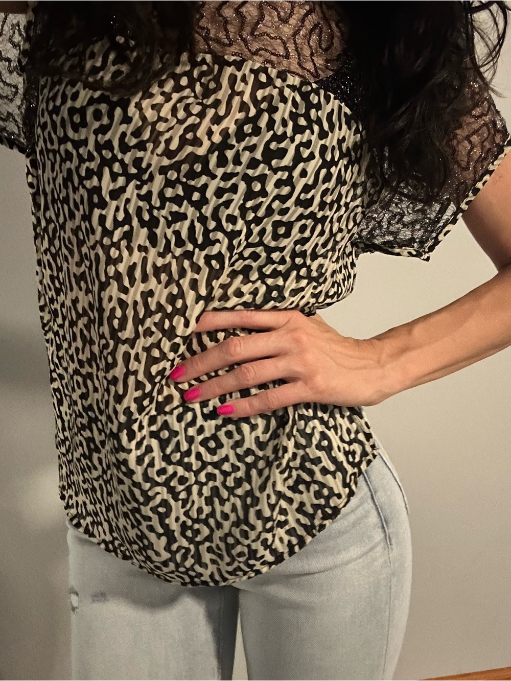 Women's small fancy hippie vibe top